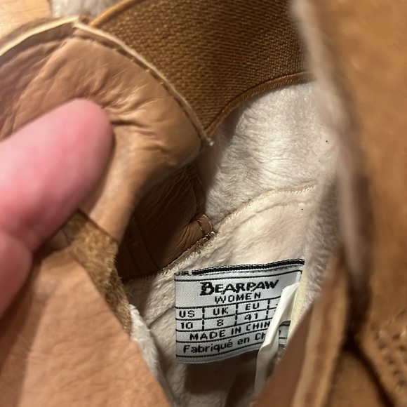 Bearpaw women’s block heel suede ankle boots size 10. - Picture 8 of 8